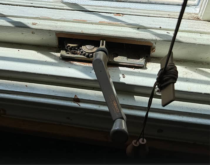 hardware window repair